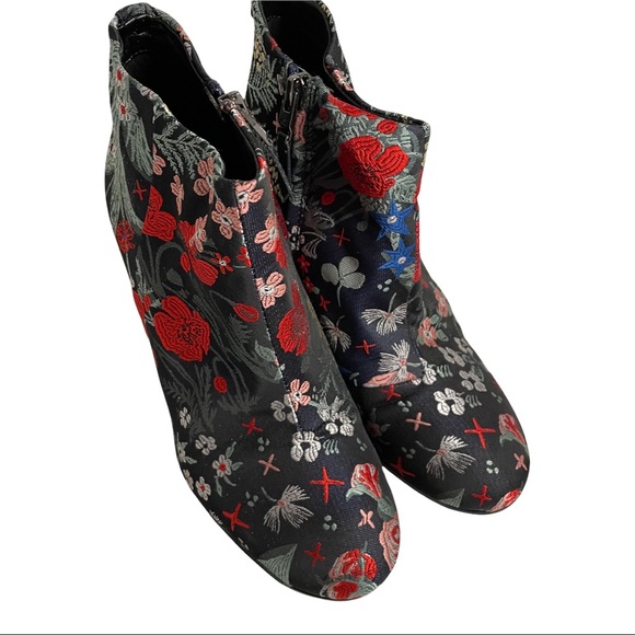 SAM EDELMAN CAMBELL FLORAL BROCADE BOOTIES Size 6 - Picture 1 of 6